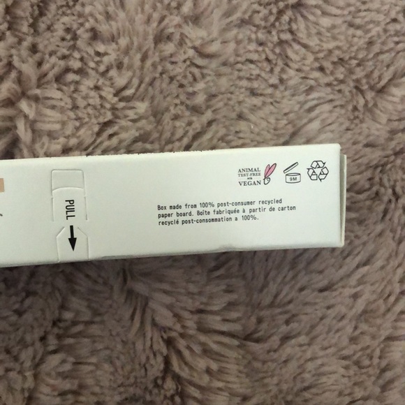 about-face Light Lock Lipgloss 4.3ml in PAYTON - Picture 6 of 7